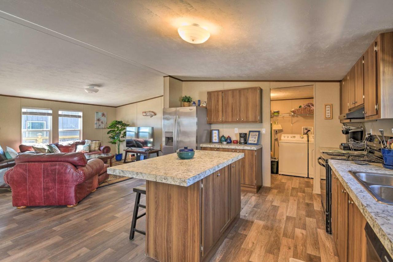 Quaint Port Oconnor Home - 3 Mi To Beach! Port O'Connor المظهر الخارجي الصورة